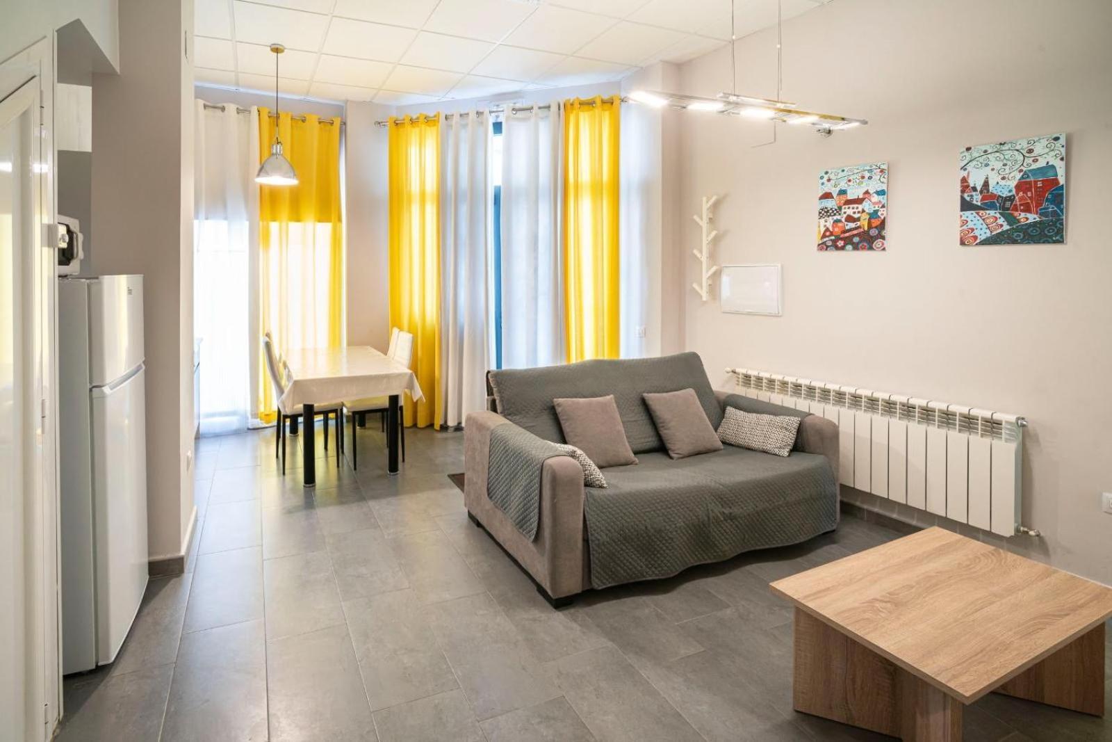 Apartamentos La Plazuela 巴尼奥斯德蒙特迈奥尔 外观 照片