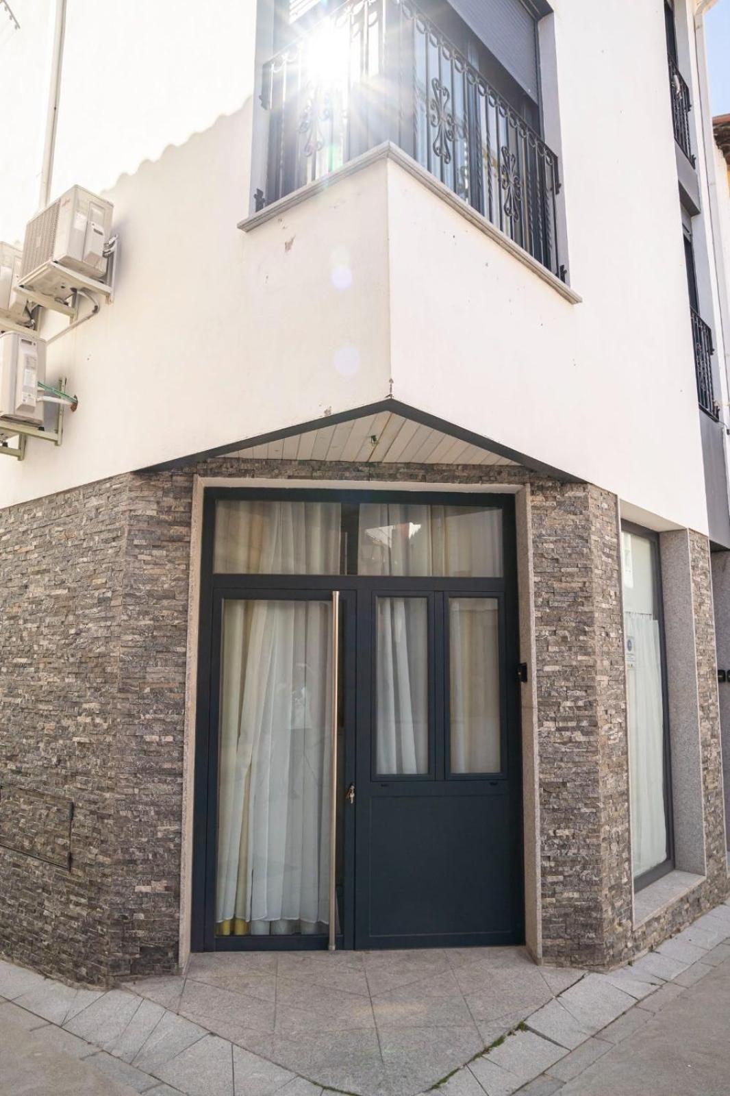 Apartamentos La Plazuela 巴尼奥斯德蒙特迈奥尔 外观 照片