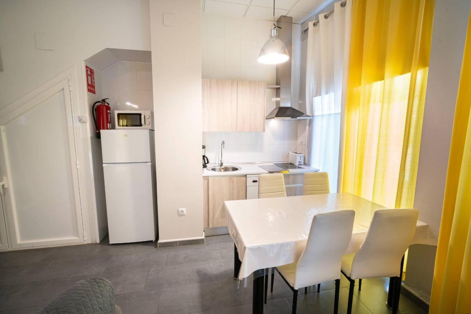 Apartamentos La Plazuela 巴尼奥斯德蒙特迈奥尔 外观 照片
